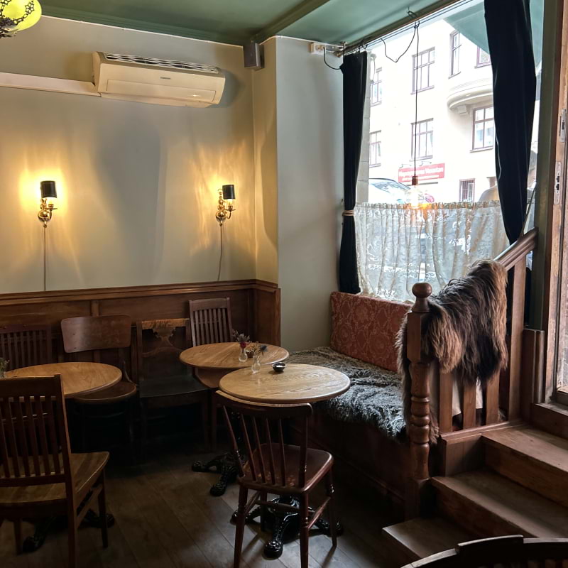 Omslagsbild till listan Bra dejtställen av Elsa L.