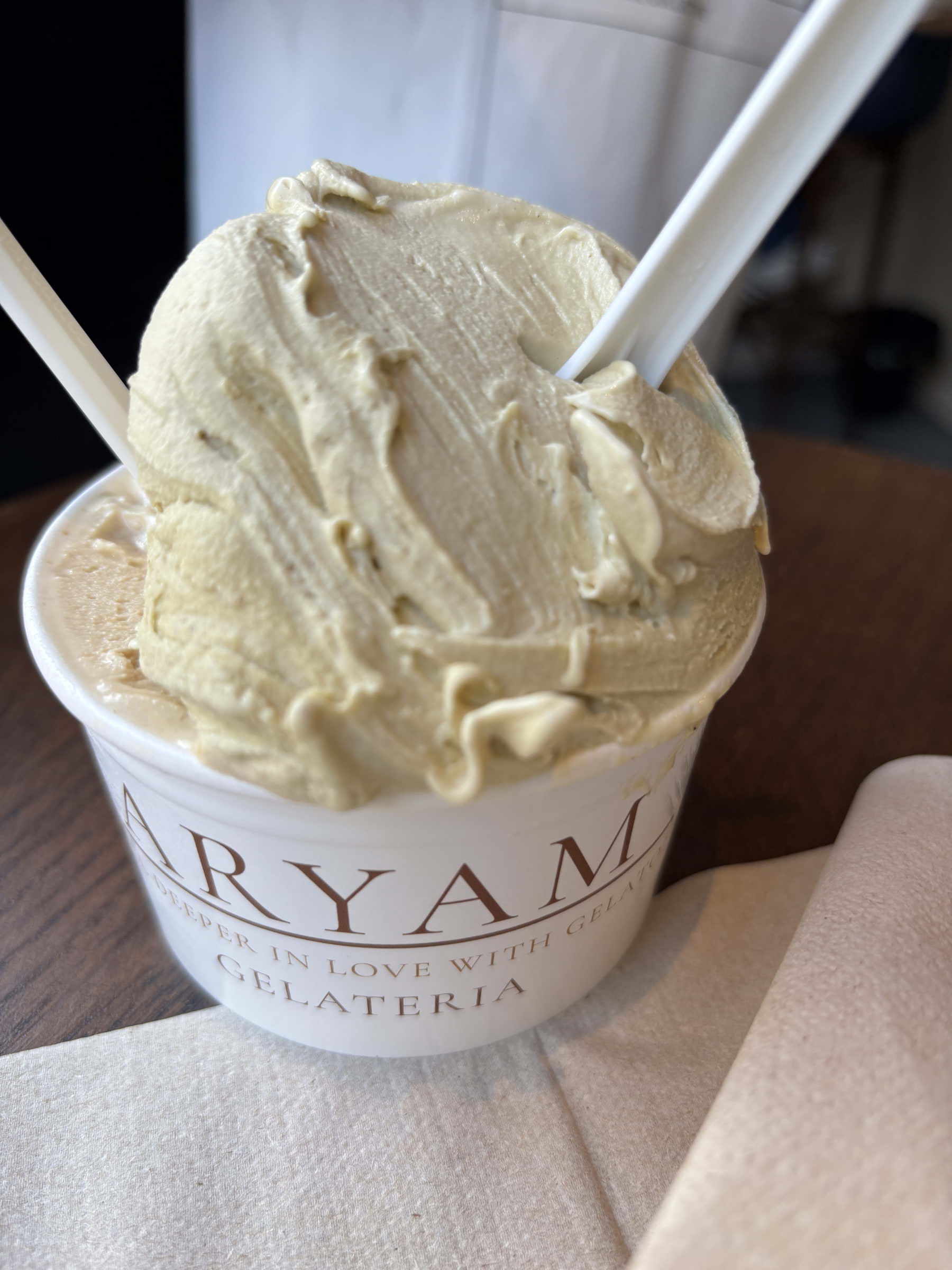 Espresso almond, pistasch och brynt smör – Bild från Aryam av Madiha S. (2026-07-10)