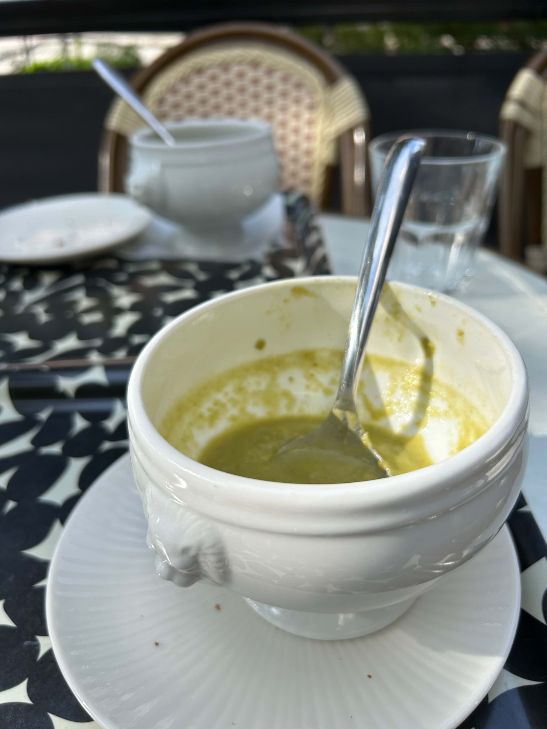 Broccoli ärt soppa – Bild från Bageri Kardemumma Upplands Väsby av Madiha S. (2023-09-22)