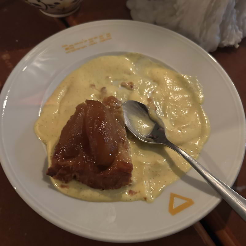 Tarte tatin, creme anglaise - Bacchanale – Photo from Bacchanale by David L. (30/10/2024)