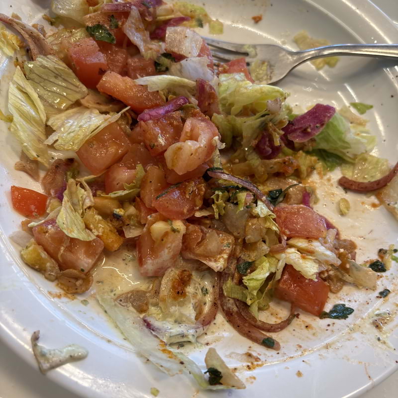 More salad and tomato than protein, fries were overcooked – Photo from Baba Grill by Filip P. (16/08/2025)