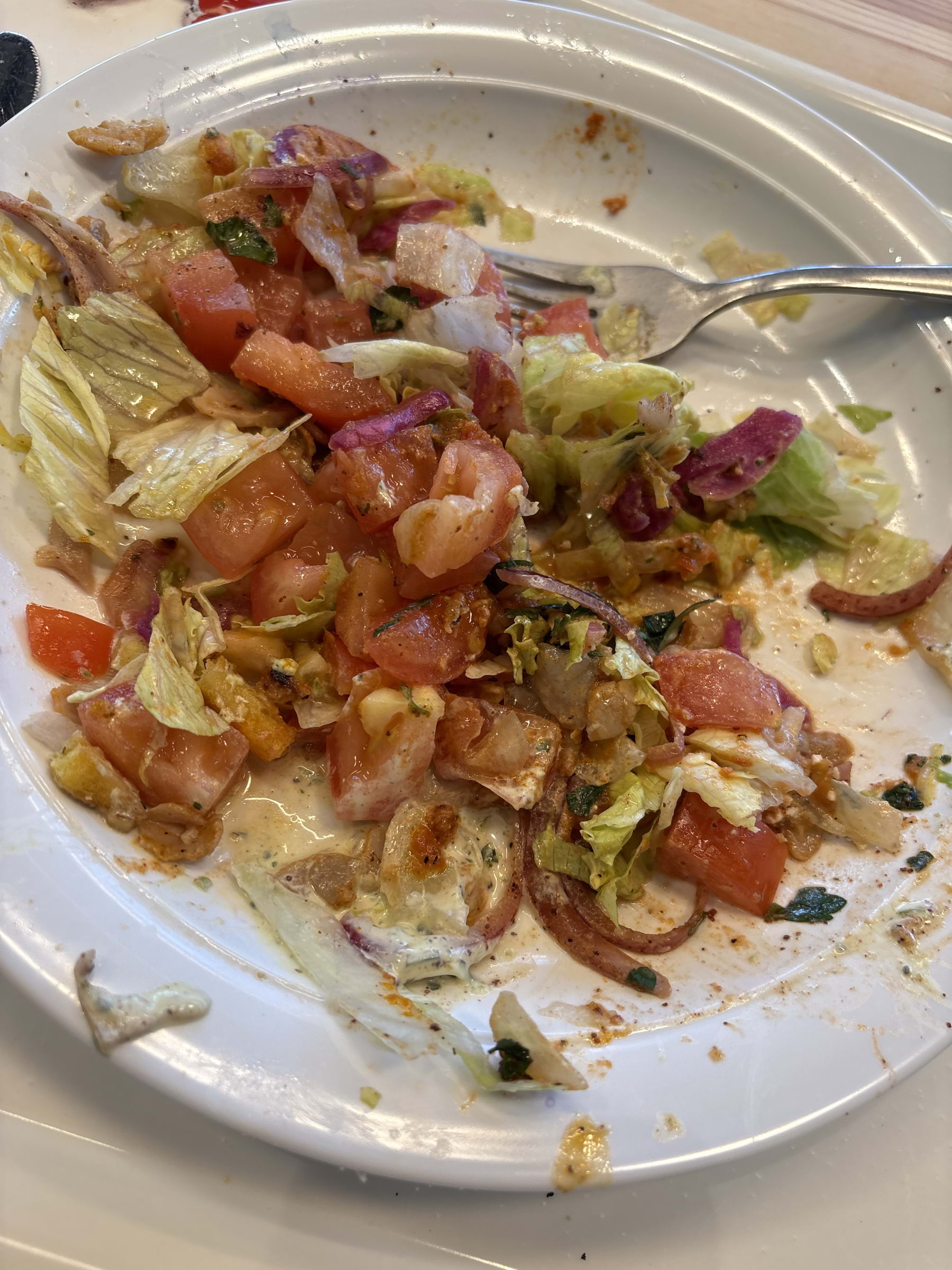 More salad and tomato than protein, fries were overcooked – Photo from Baba Grill by Filip P. (16/08/2025)