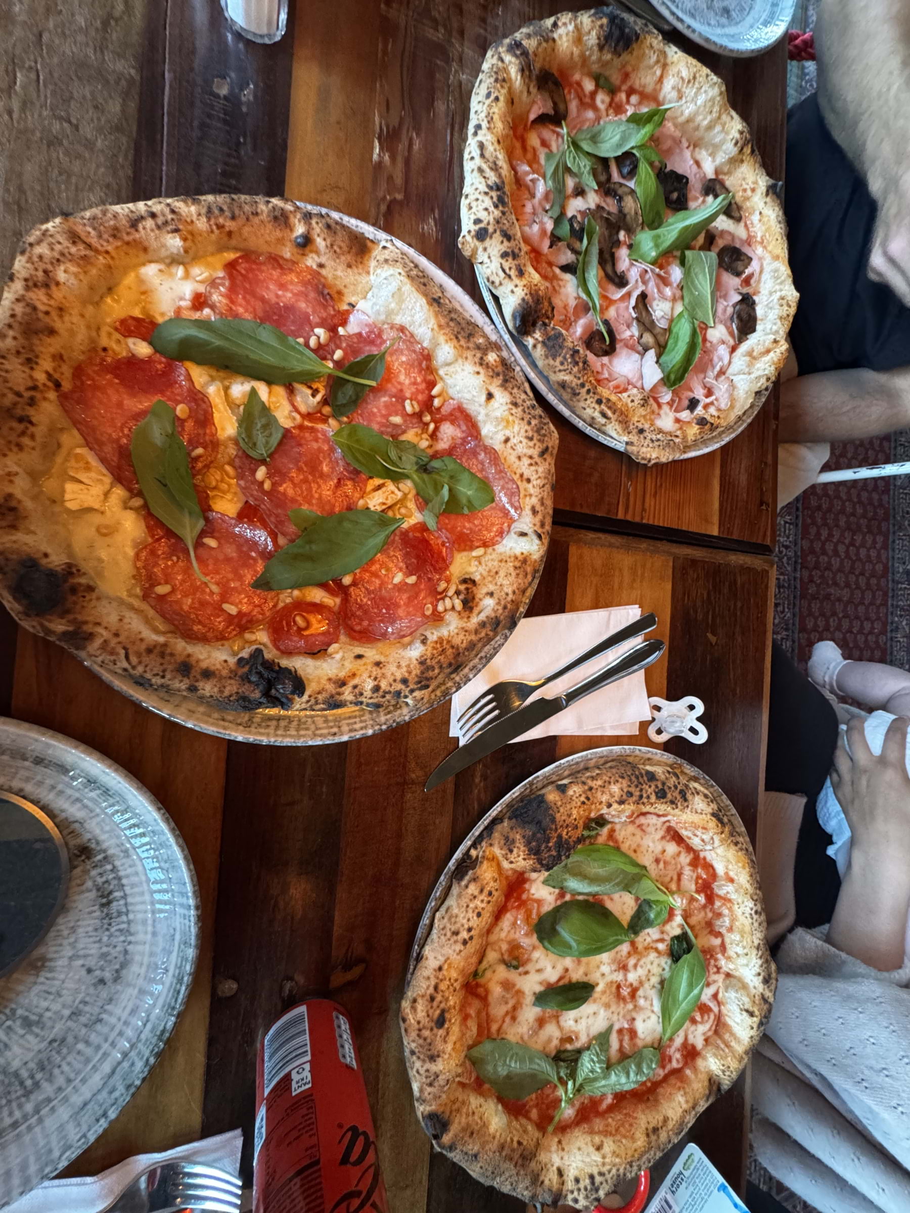 Margarita, Capricciosa & månadens vita – Photo from Bara Vedugnspizza by Julia H. (16/07/2026)