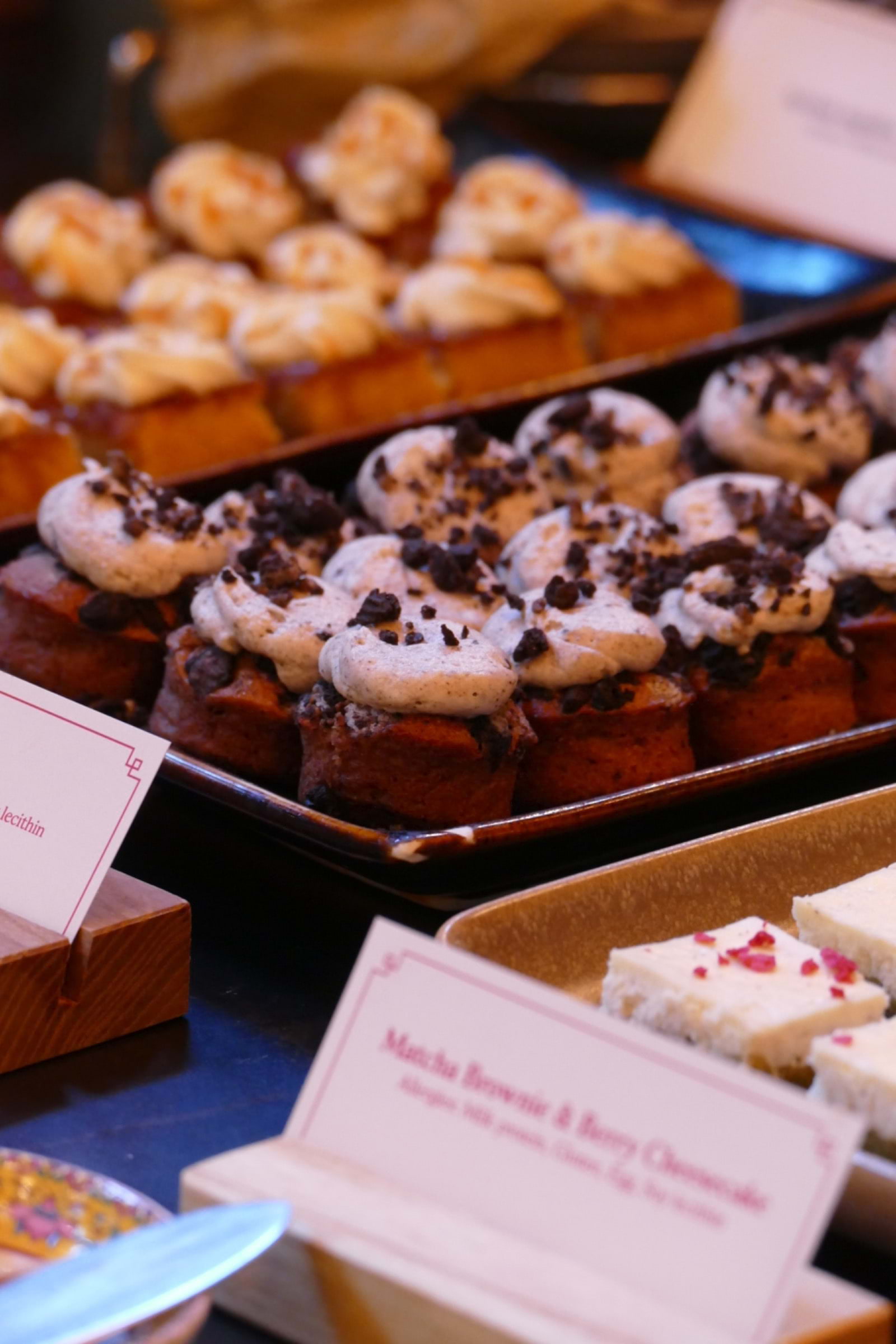 Dessertbordet: mjuka kakor i små munsbitar! – Bild från Berns Asiatiska av Anna L. (2023-11-26)