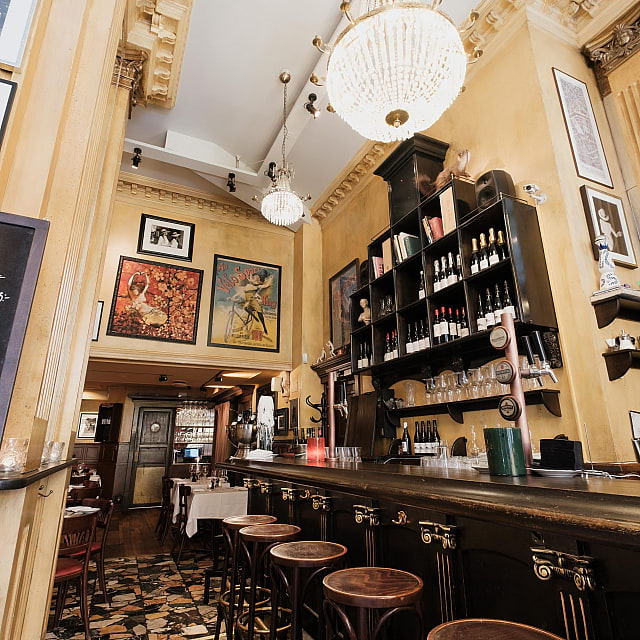 Bisous le Bistro