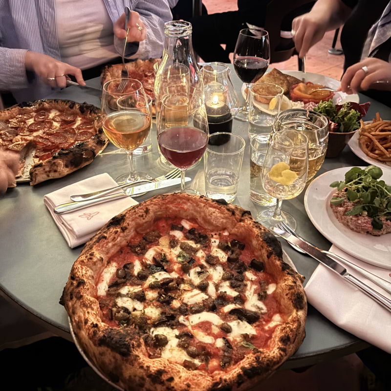 Pizza &ndash; Bild fr&aring;n Bistro Bananas av Lisa&nbsp;M. (2026-04-30)