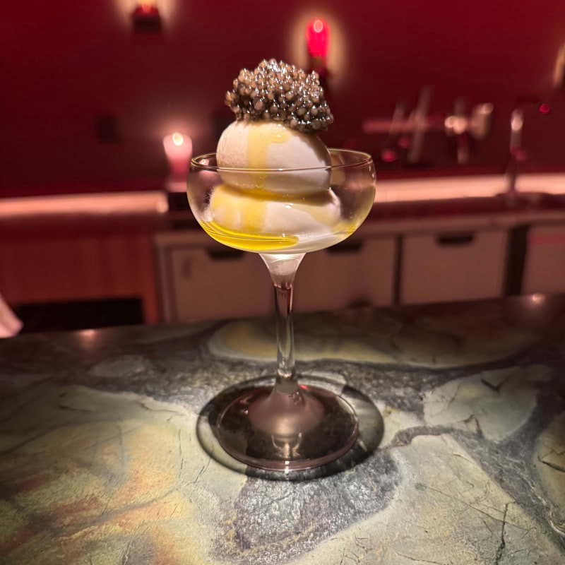 Coconut & yuzu ice cream with Oscietra Caviar – Photo from Black Milk Gastro Bar by Anna G. (22/12/2024)