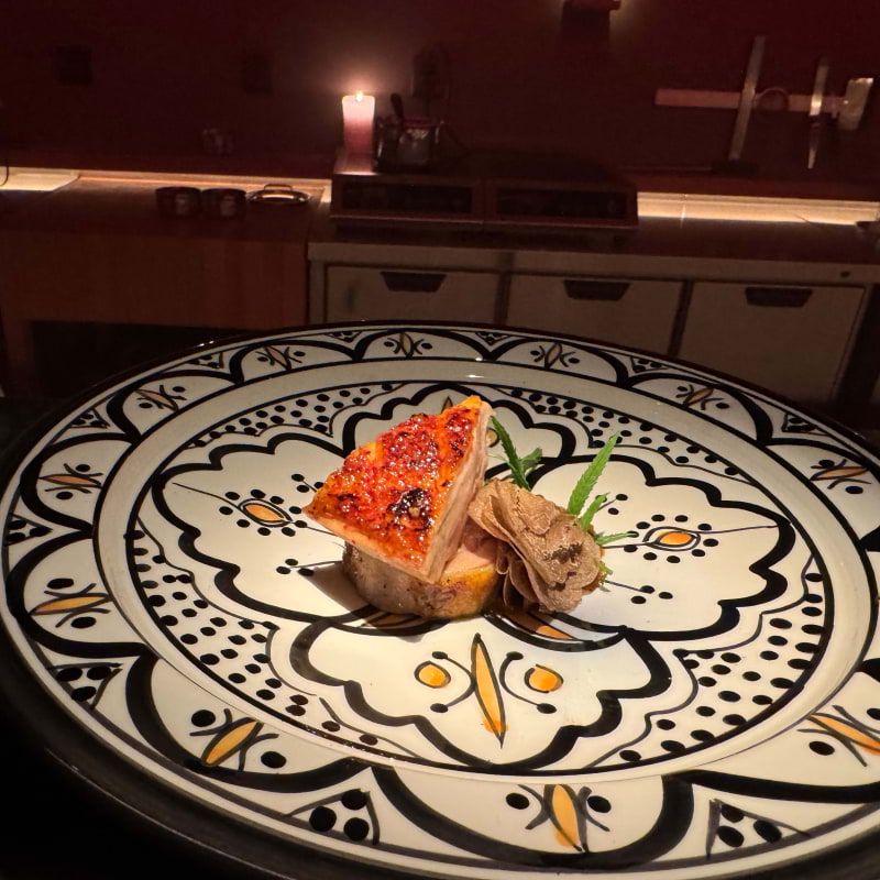 Guinea fowl, Salsa Mona & Vin Jaune – Photo from Black Milk Gastro Bar by Anna G. (22/12/2024)