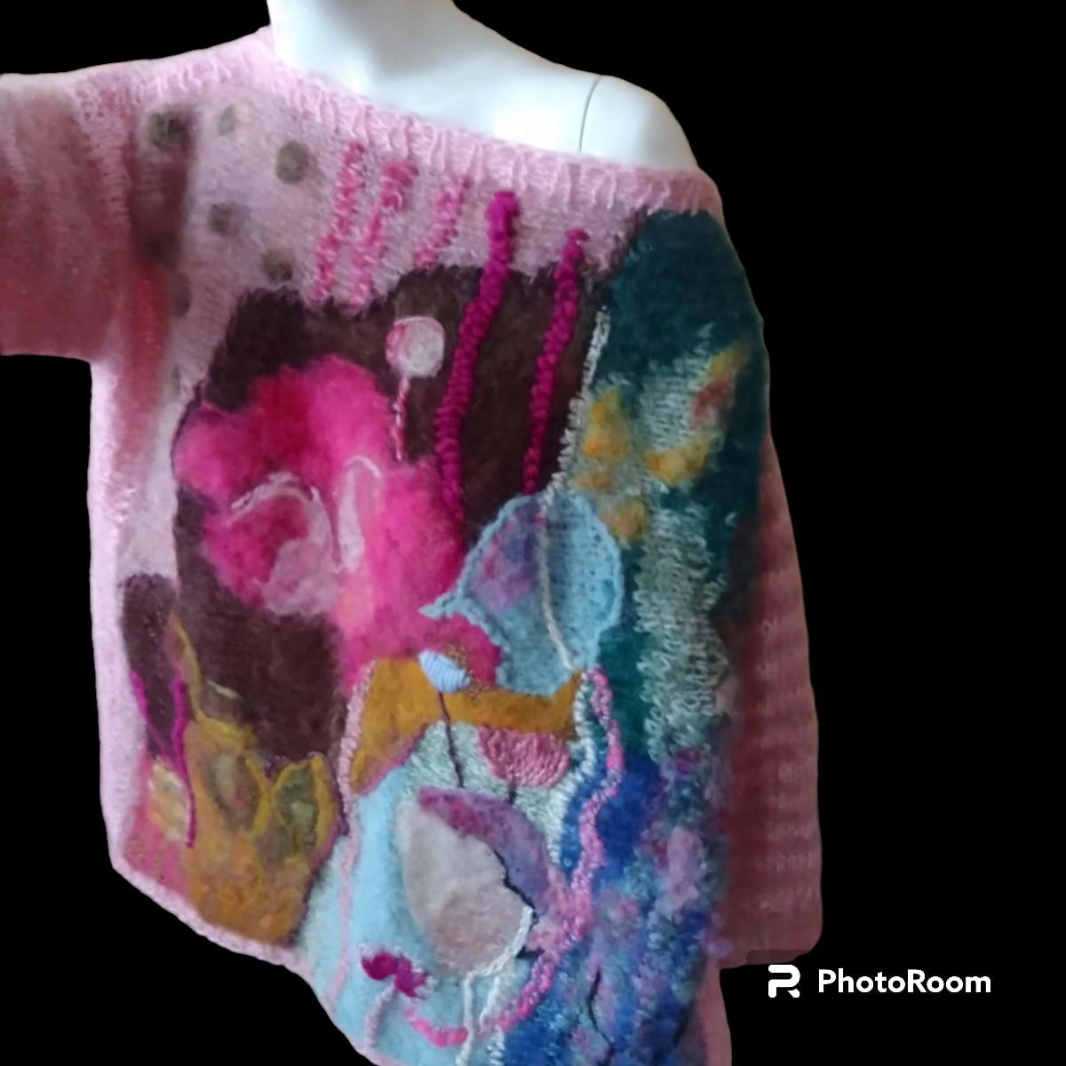 wool sweater with painting motiv – Bild från Castor Konsthantverk av Jan K. (2024-03-26)