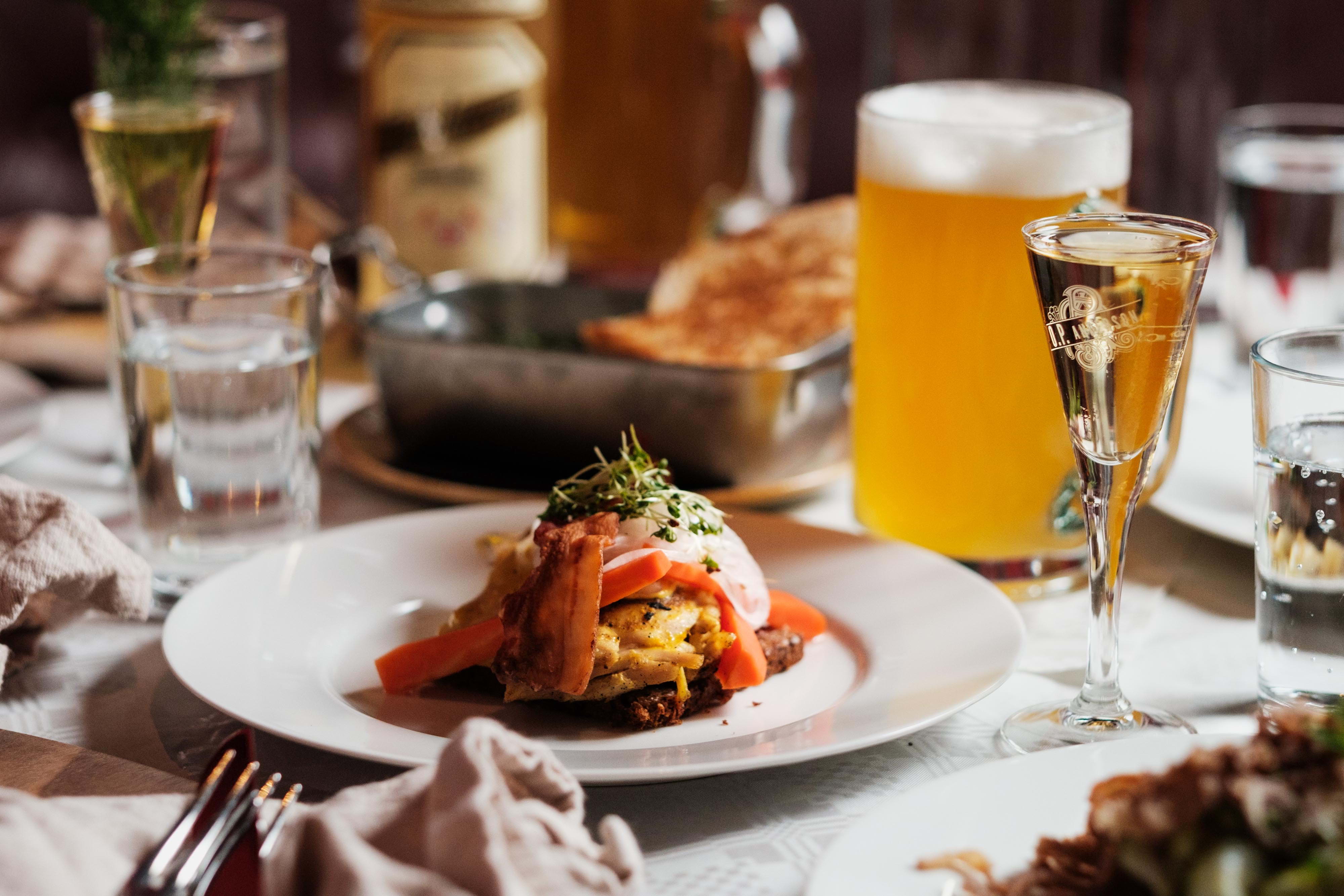 Dansken Slaktis – Äta nära 3Arena och Avicii Arena