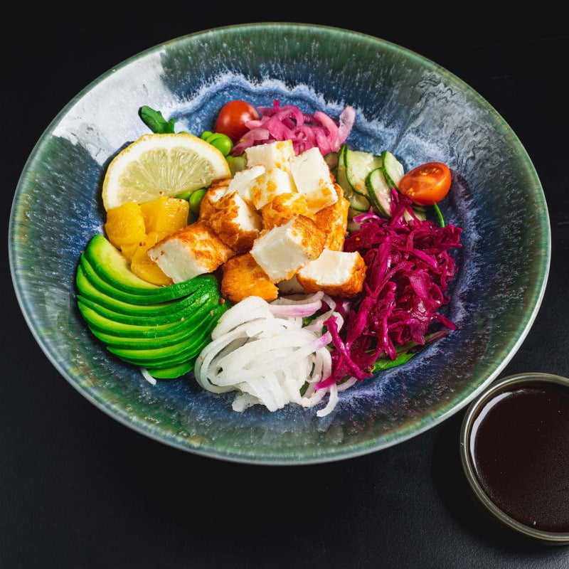 Poké Halloumi – Bild från Dino Sushi & Poké av Temuulen G. (2023-07-09)