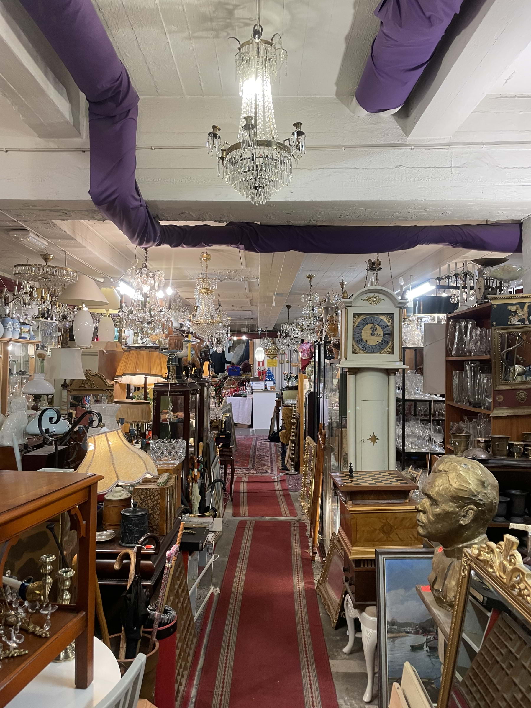 Photo from Drakens Antiques by Teolinda L. (09/12/2025)