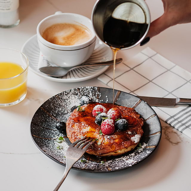 Eatery Garden Voco Hotels