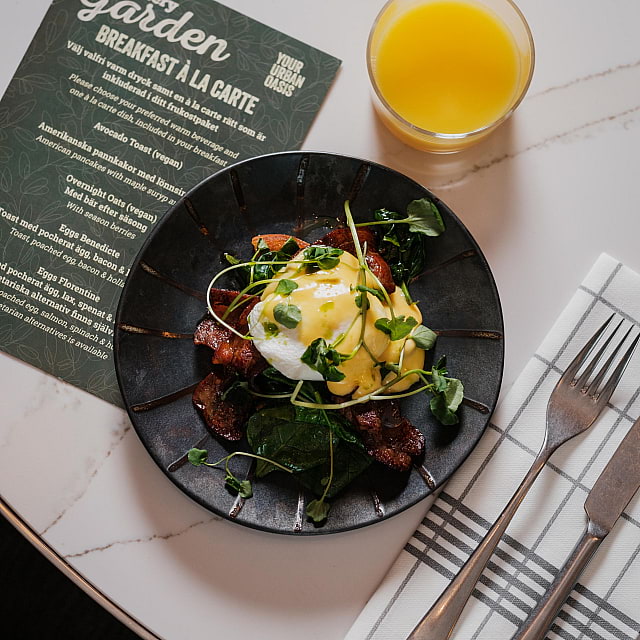 Eatery Garden Voco Hotels