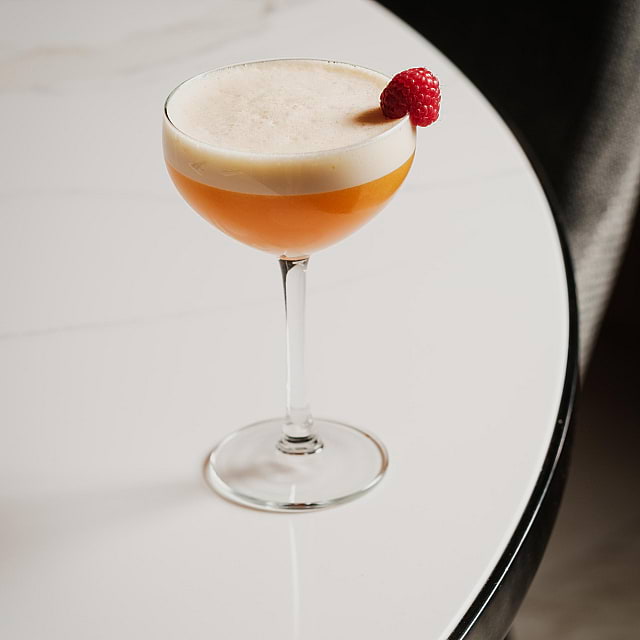 Eatery Garden Voco Hotels