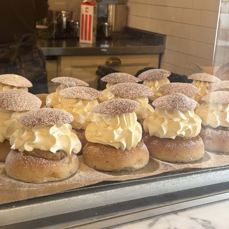 Semlor p&aring; Enskedeparkens Bageri &ndash; Bild fr&aring;n Enskedeparkens Bageri av Lisa&nbsp;M. (2026-02-01)