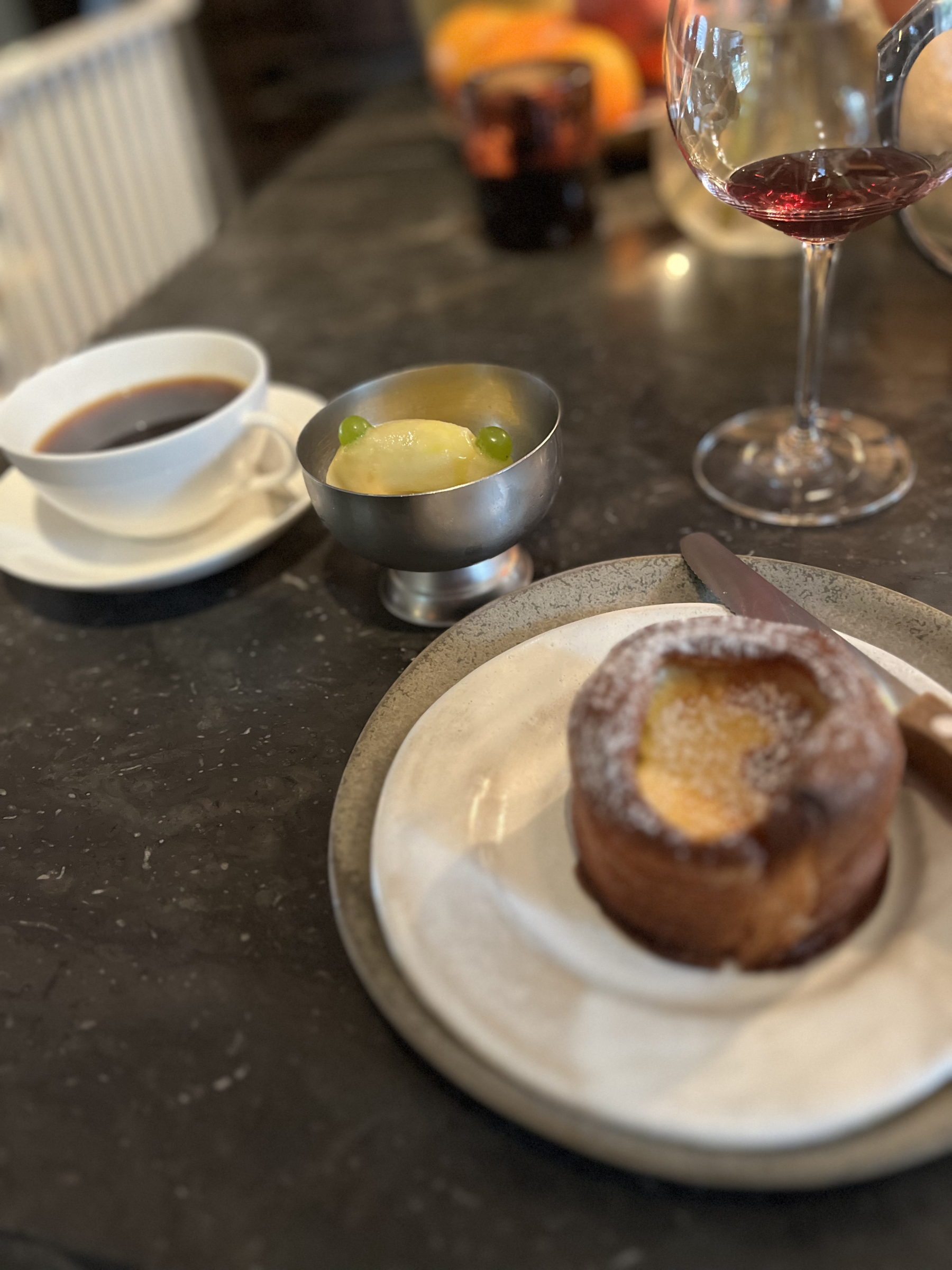 Petit Choux med créme caramel och mascarponeglass – Billede fra Ett Hem af Thomas N. (15.09.2026)