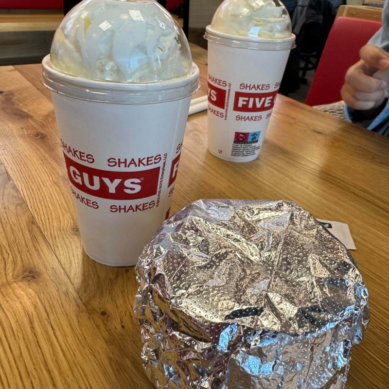 Bild från Five Guys av Julia H. (2025-06-08)