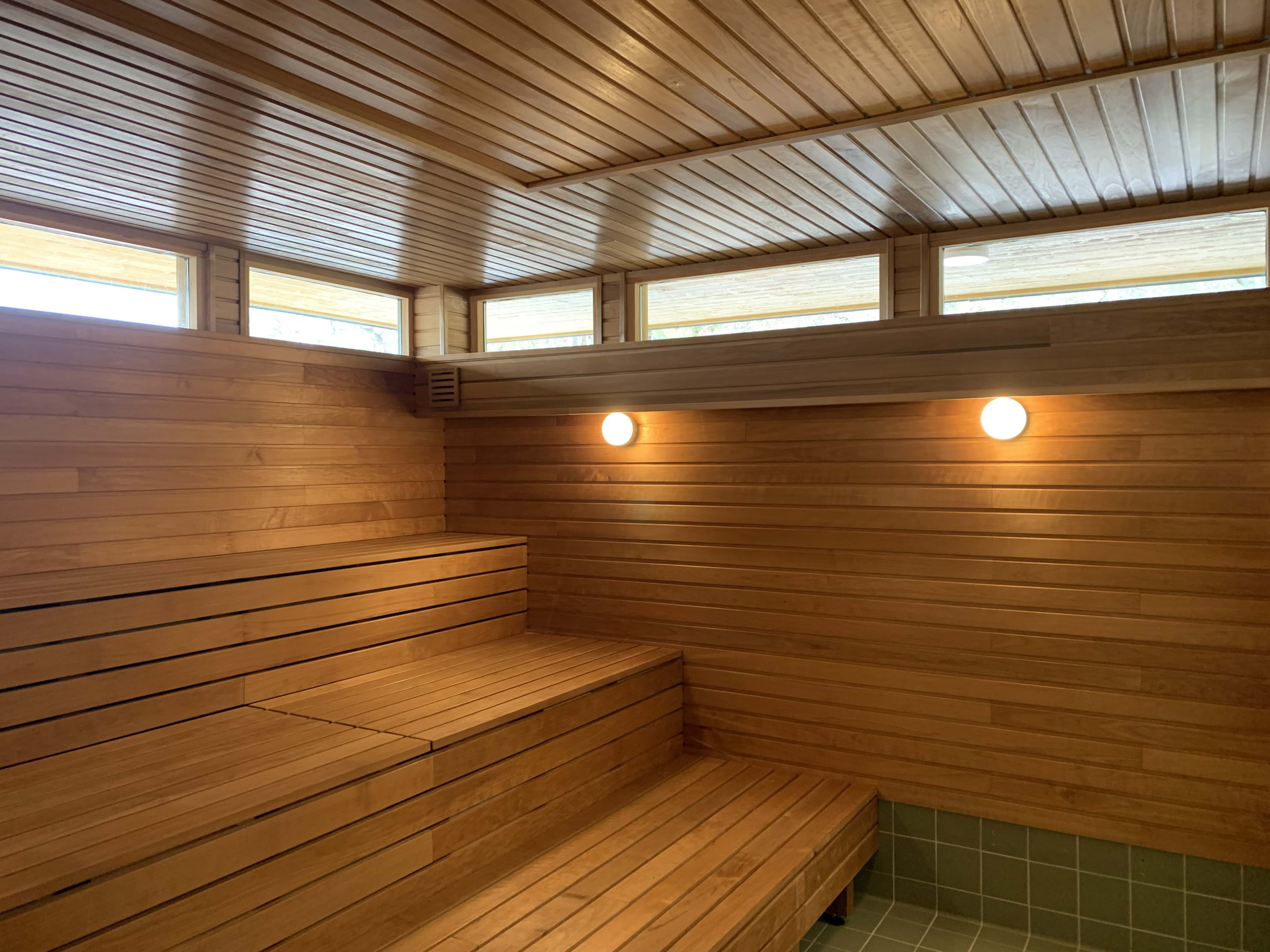 Photo from Flatenbastun by Erika S. (16/05/2025)