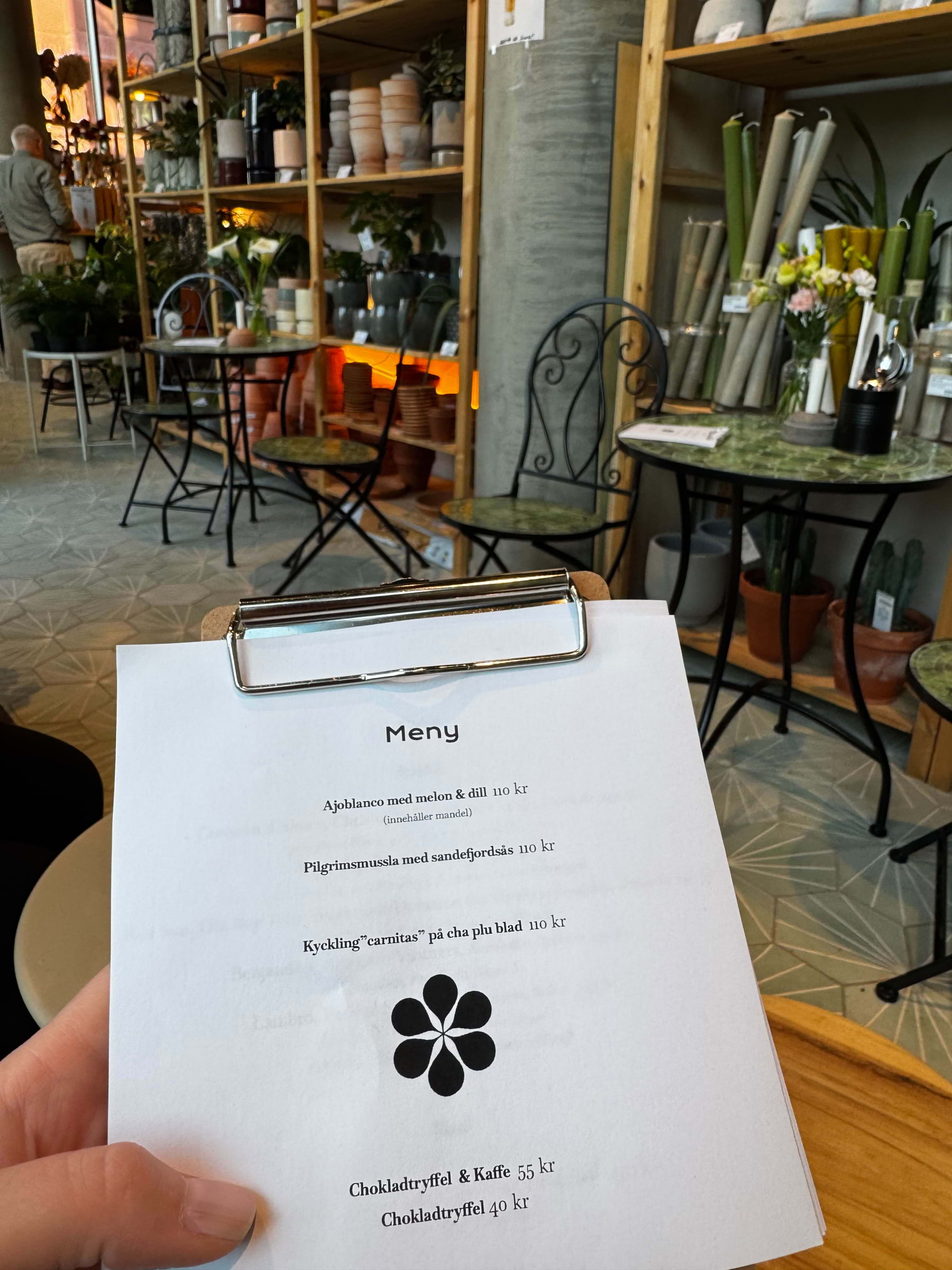 Bild fr&aring;n Haga Flower Bar av Julia&nbsp;H. (2026-05-24)