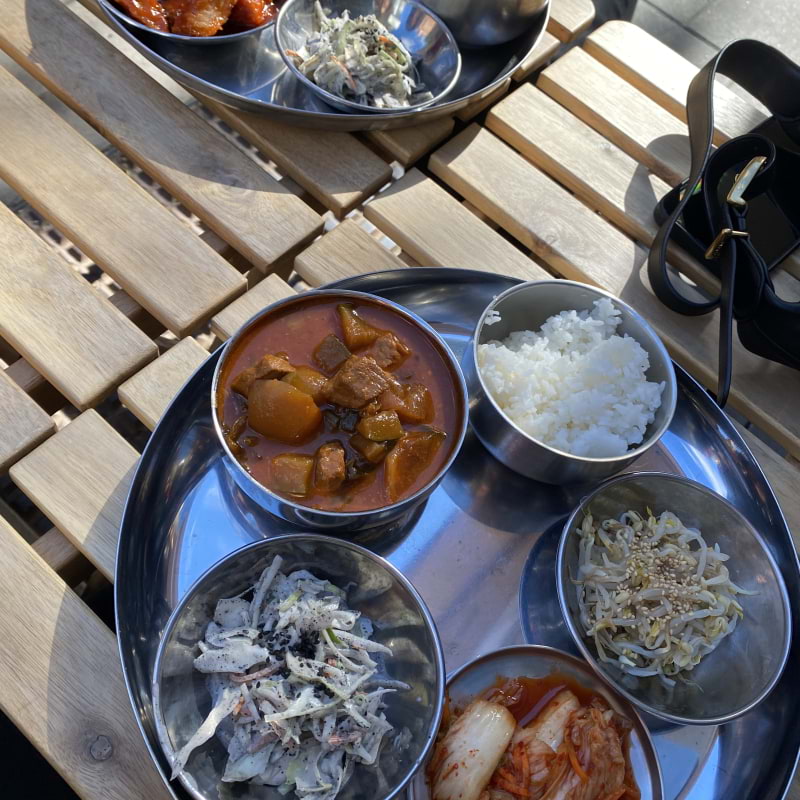 Bild från Her Name is Kim av Mielika P. (2025-09-27)