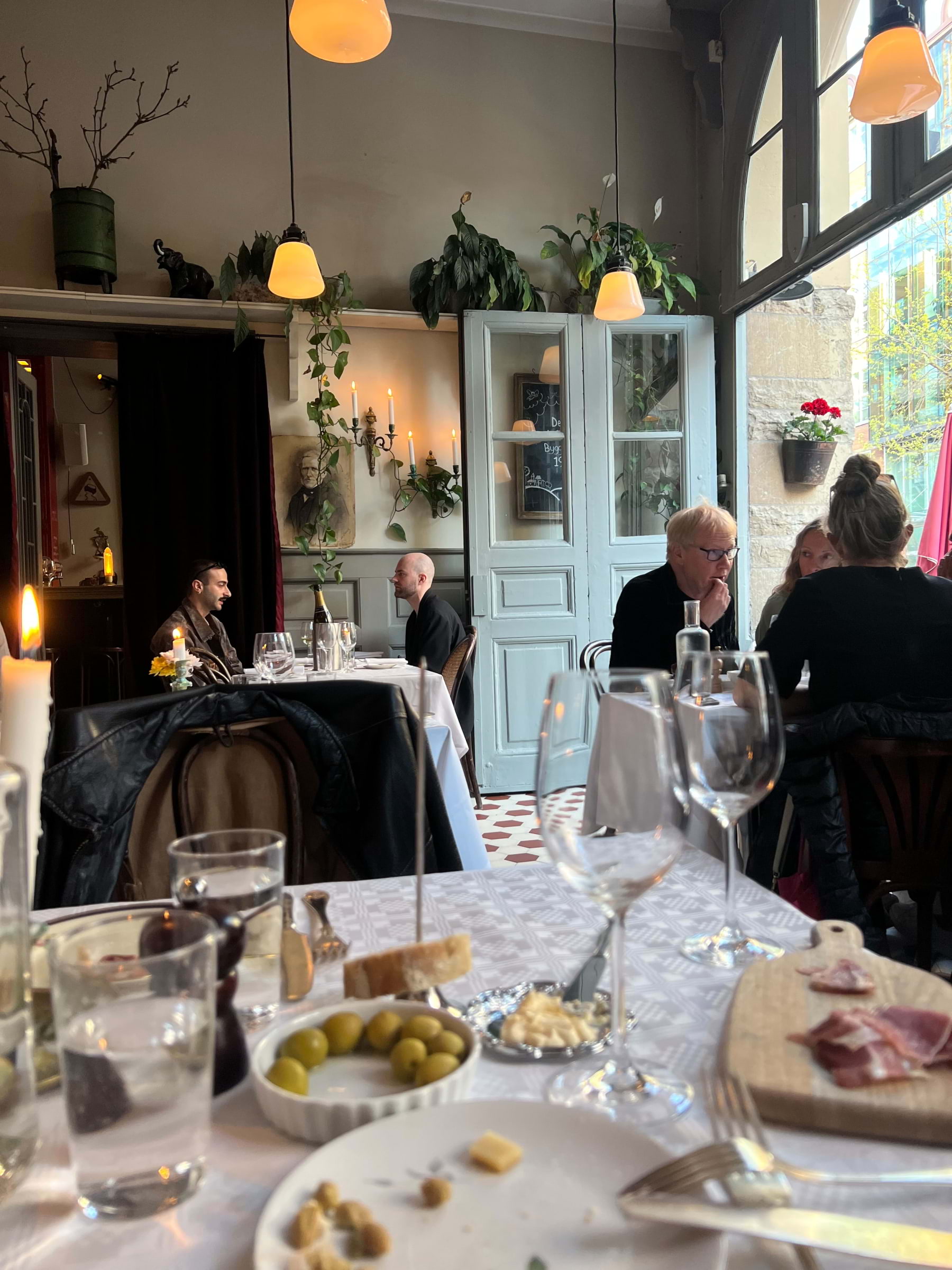 Bild från Hommage av Natalee G. (2026-01-31)