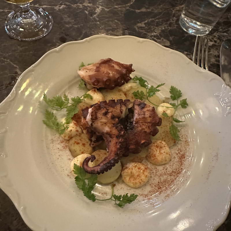 Pulpo (förrätt) – Photo from Hornsgatan Kvarterskrog & Barservering by Fredrik J. (02/09/2025)