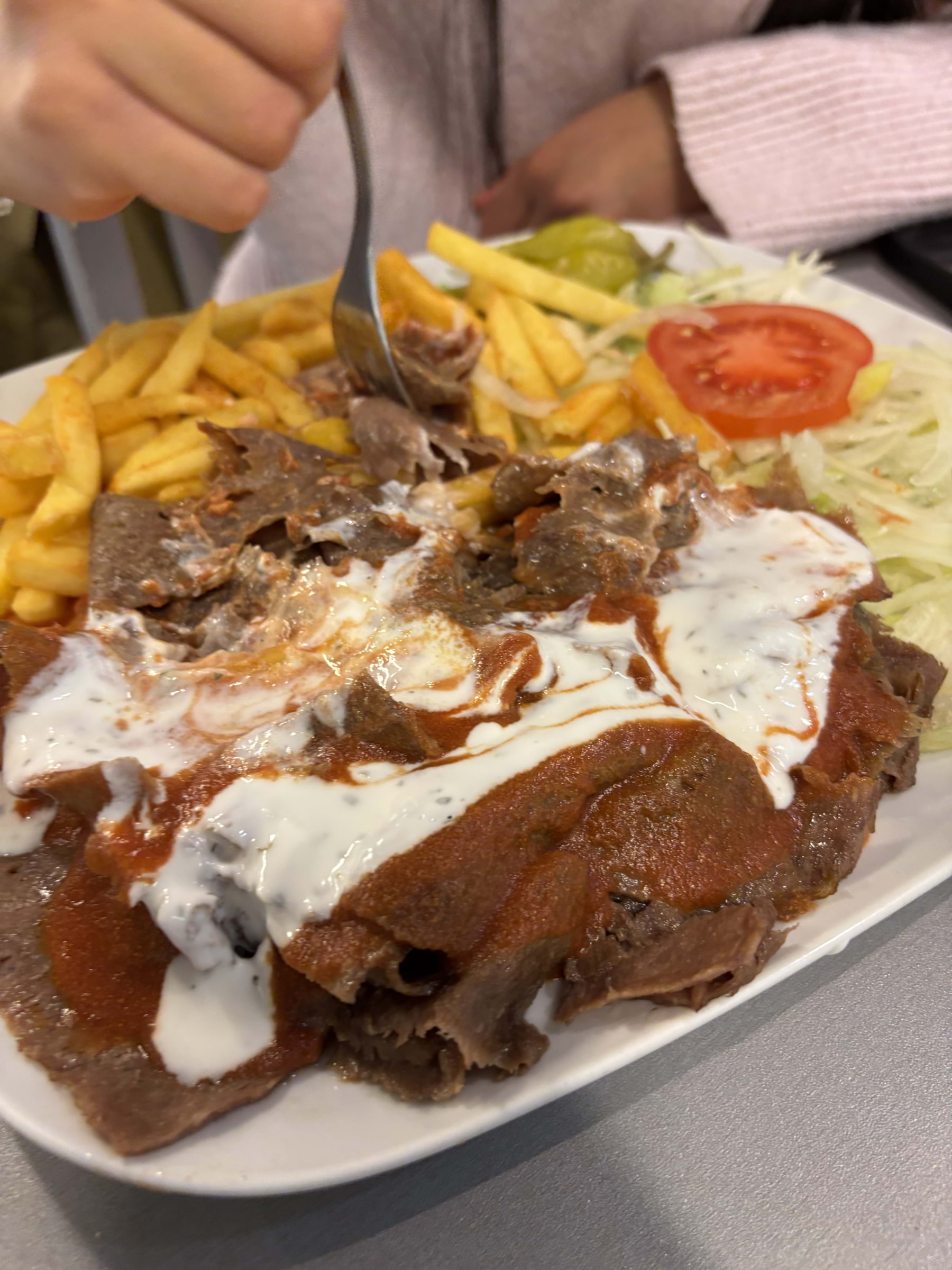 Bild från Izmir Kebab av Madiha S. (2025-05-12)