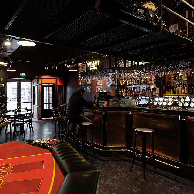 Kelly's Bar & Restaurang