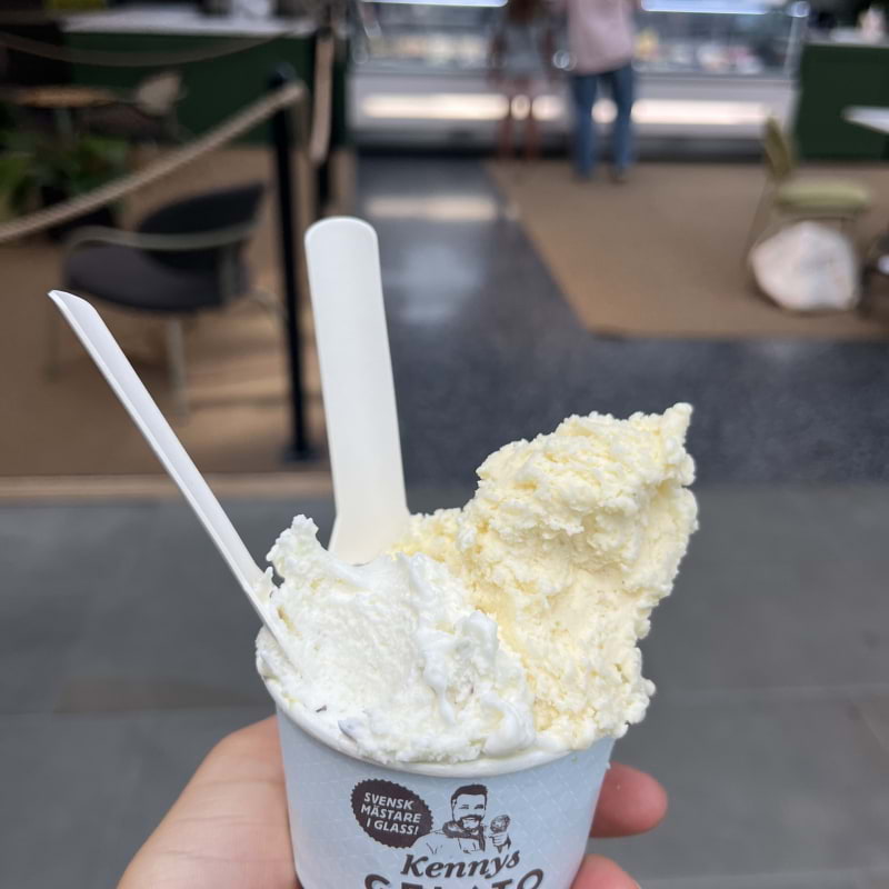 Kennys Gelato Brunogallerian