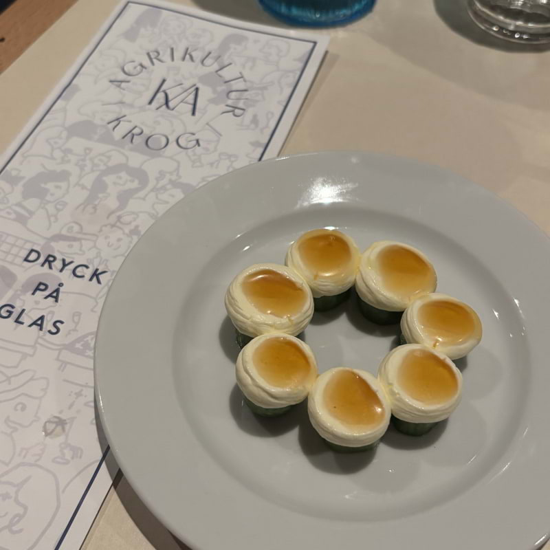 Saltgurka, smetana, honung – Bild från Krog Agrikultur av Lisa M. (2025-11-09)