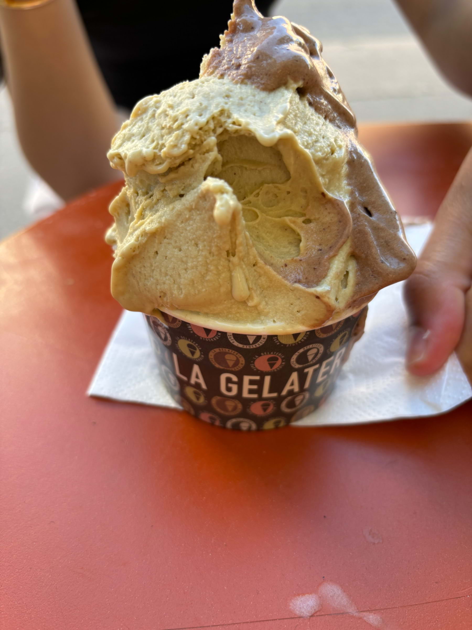 Choklad, pistage, kokos – Photo from La Gelateria Sofo by Madiha S. (18/05/2024)