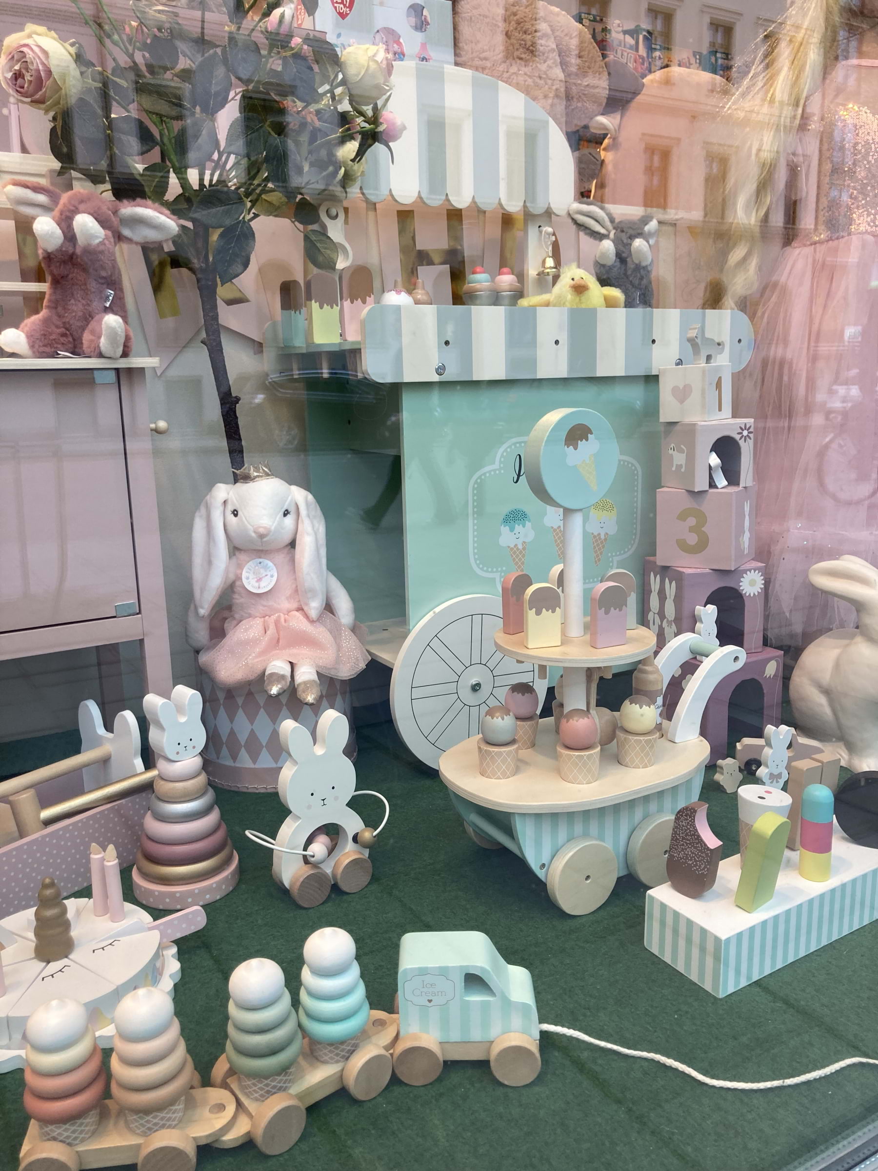 Bild från Lattjo Toystore av Isabella L. (2026-02-13)