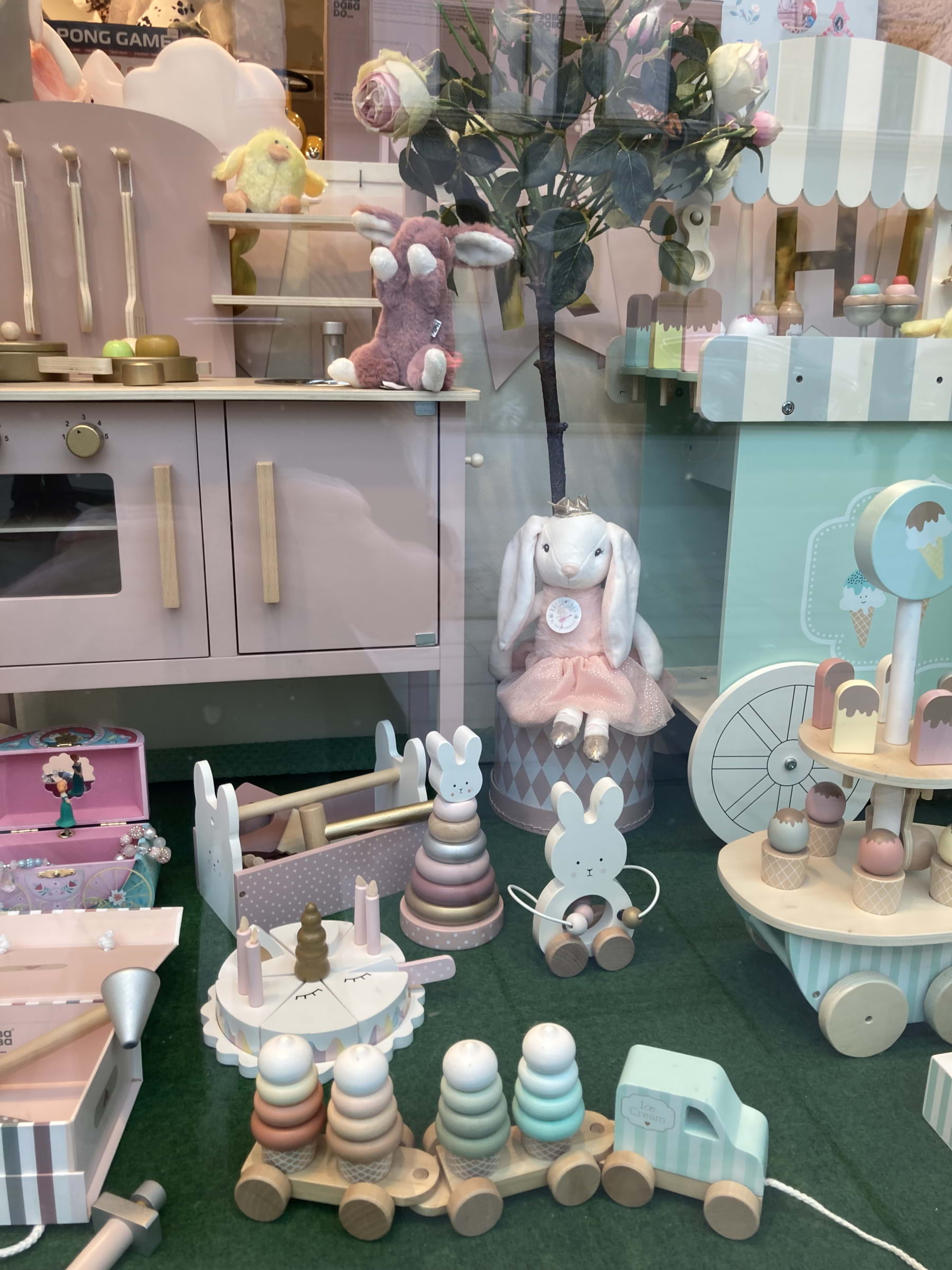 Bild från Lattjo Toystore av Isabella L. (2026-02-13)