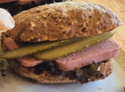 leverspastej p&aring; russin br&ouml;d &ndash; Photo from Le Moine Hantverksbageri by Elena&nbsp;S. (13/03/2026)