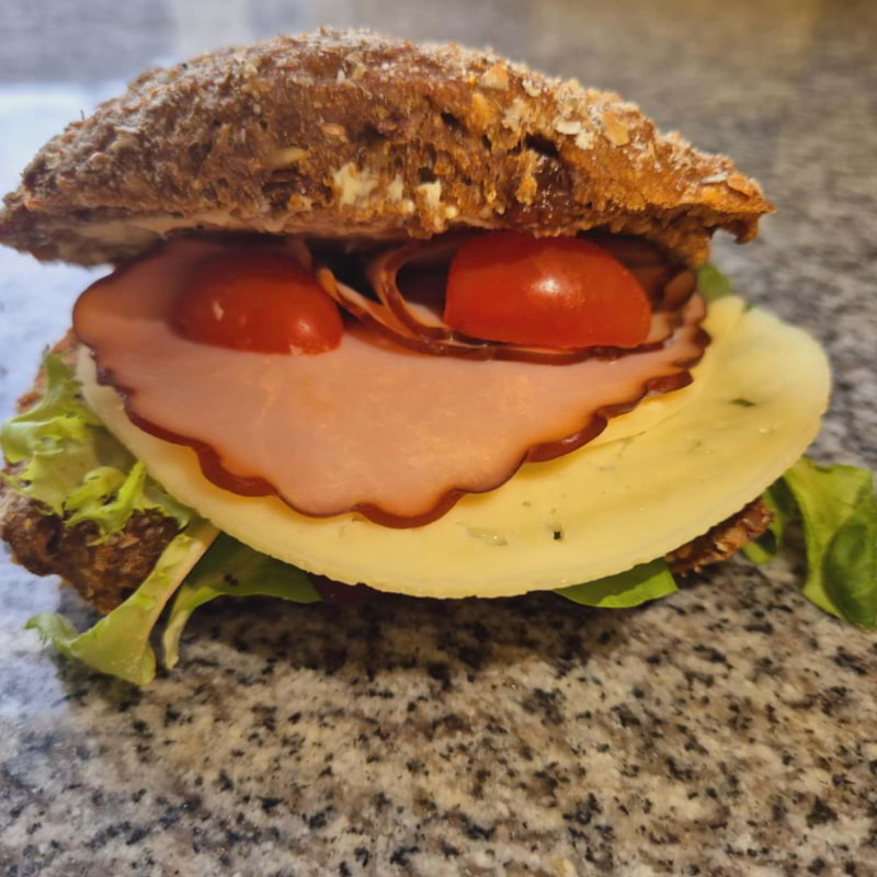 ost&skinka p&aring; russinbr&ouml;d &ndash; Photo from Le Moine Hantverksbageri by Elena&nbsp;S. (13/03/2026)