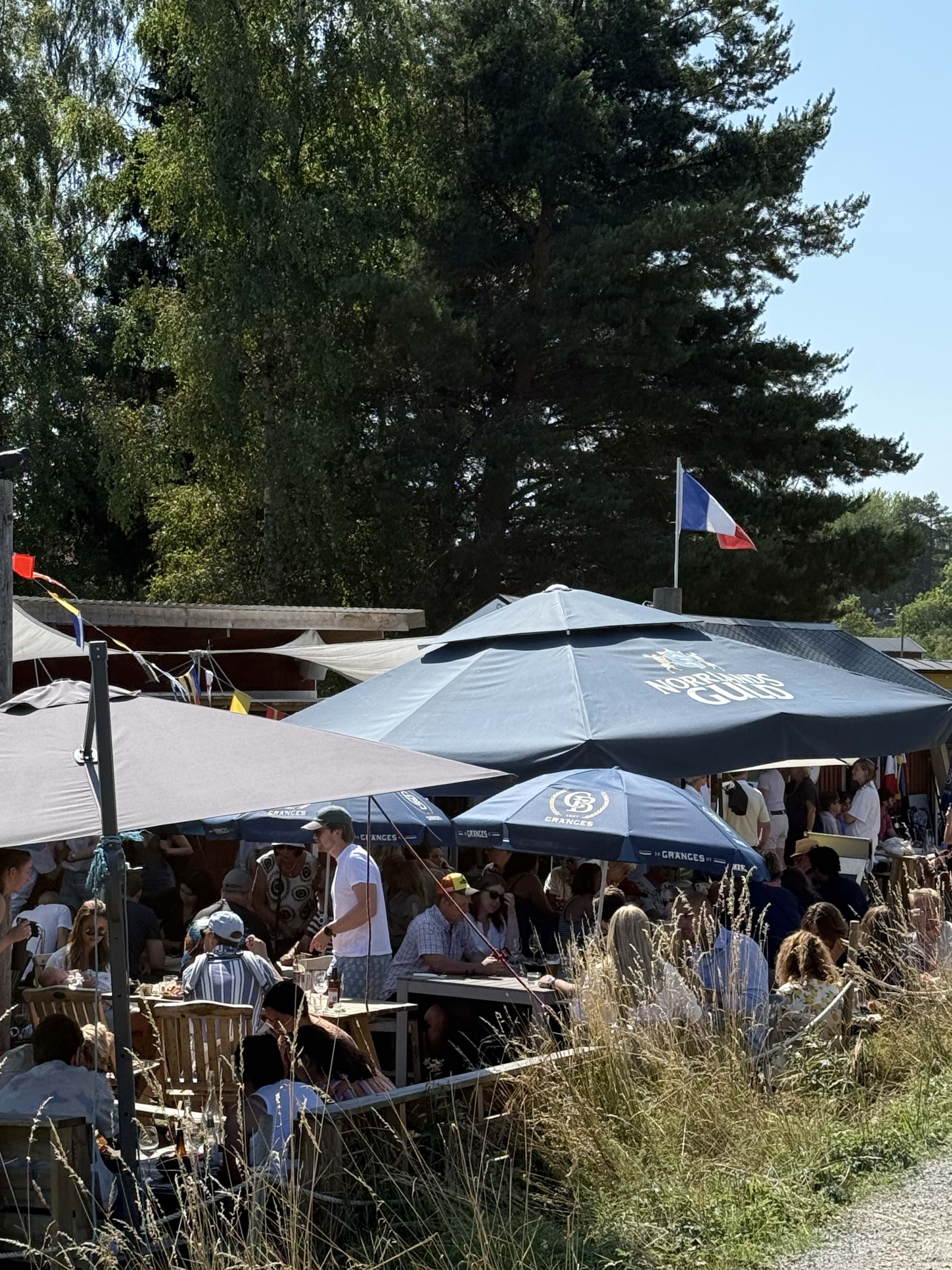 Photo from Les Poissonniers de Möja by These S. (22/07/2025)