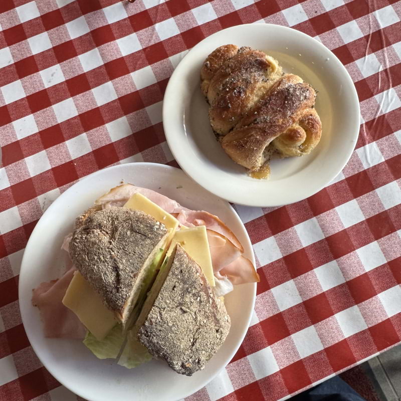 Bild fr&aring;n Lisas Grabb av Julia&nbsp;H. (2026-04-25)