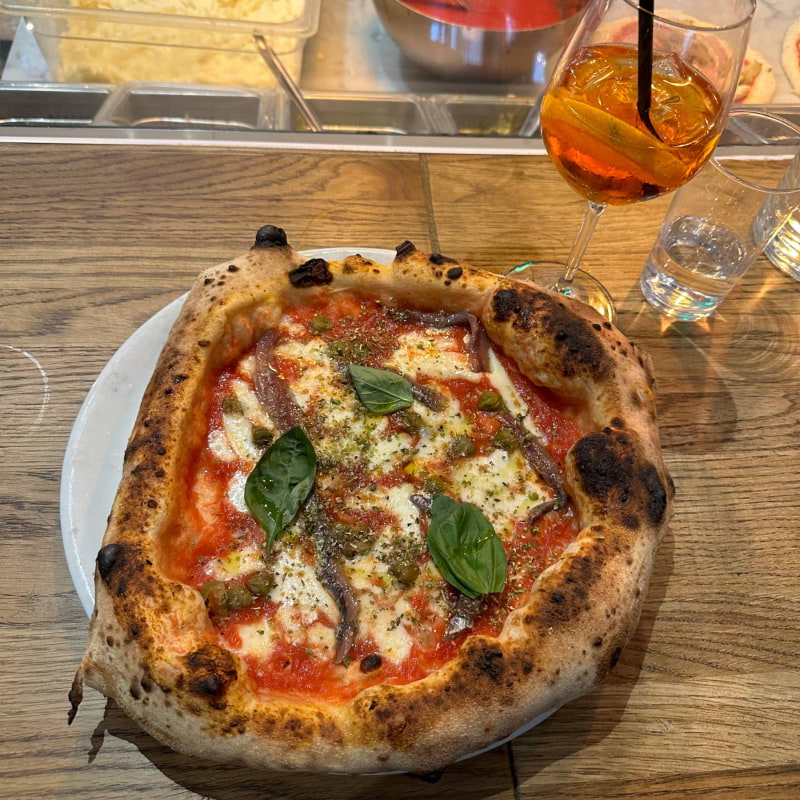 Pizza Napoli – Bild från Magari Pizza Vasastan av Fredrik J. (2023-07-06)