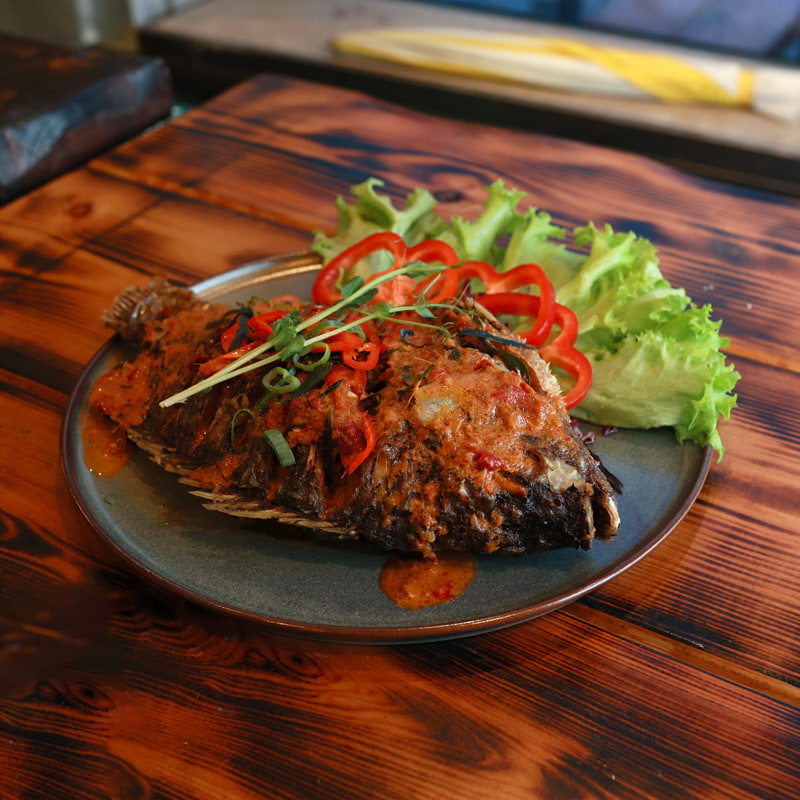 Deep fried tilapia with sweet chili sauce – Photo from Mae Thai River by Shahzad A. (09/02/2026)