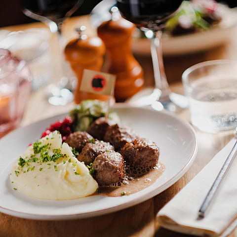 Artwork for the list Want to visit by Alice A.