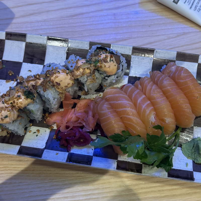 Bild fr&aring;n MGL Sushi City Food Hall av Madiha&nbsp;S. (2026-07-02)