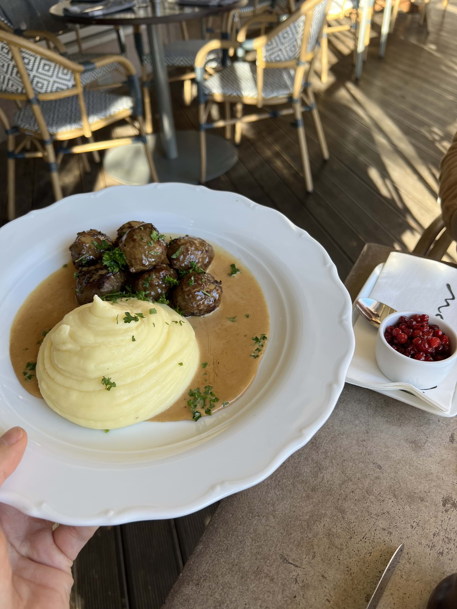 Klassiska köttbullar – Photo from Monrad's Djursholm by Adam L. (27/10/2024)