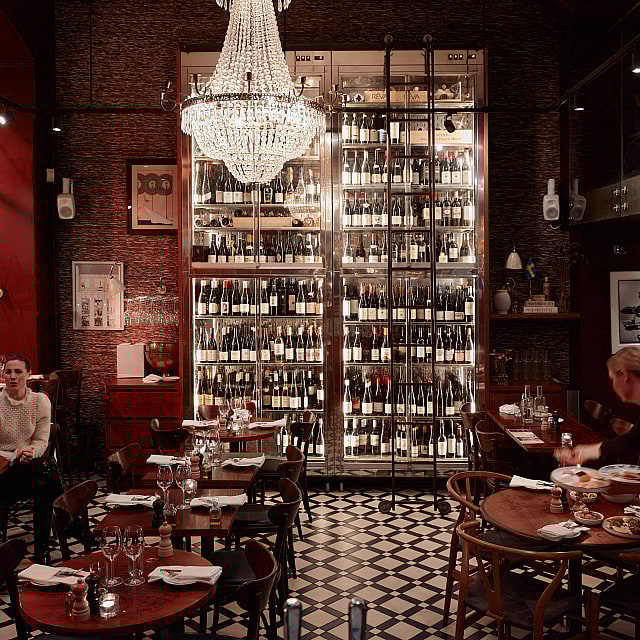 Napolyon Bistro & Bar