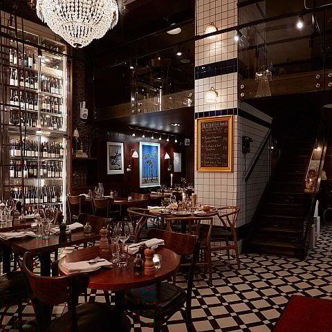 Artwork for the list Kanske besök by Niclas W.