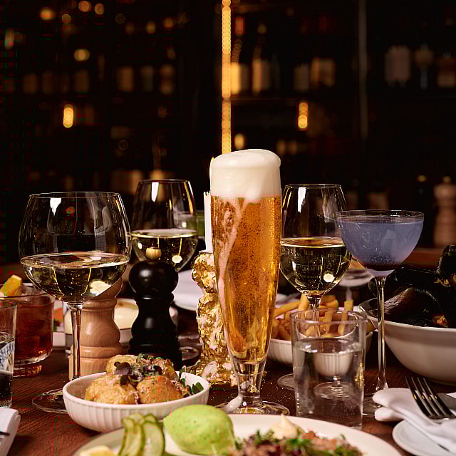 Napolyon Bistro & Bar