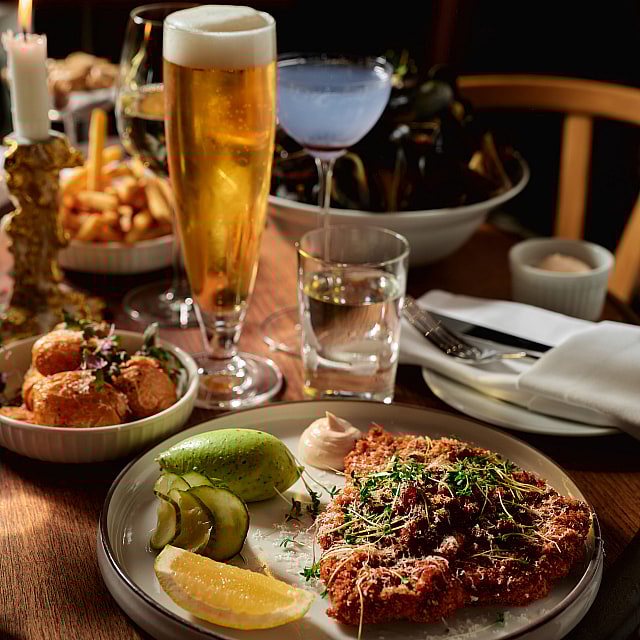 Napolyon Bistro & Bar