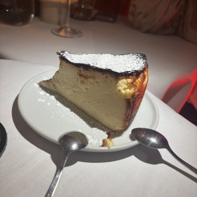 Baskisk cheesecake – Billede fra Non Grata af Mimmi G. (17.10.2026)
