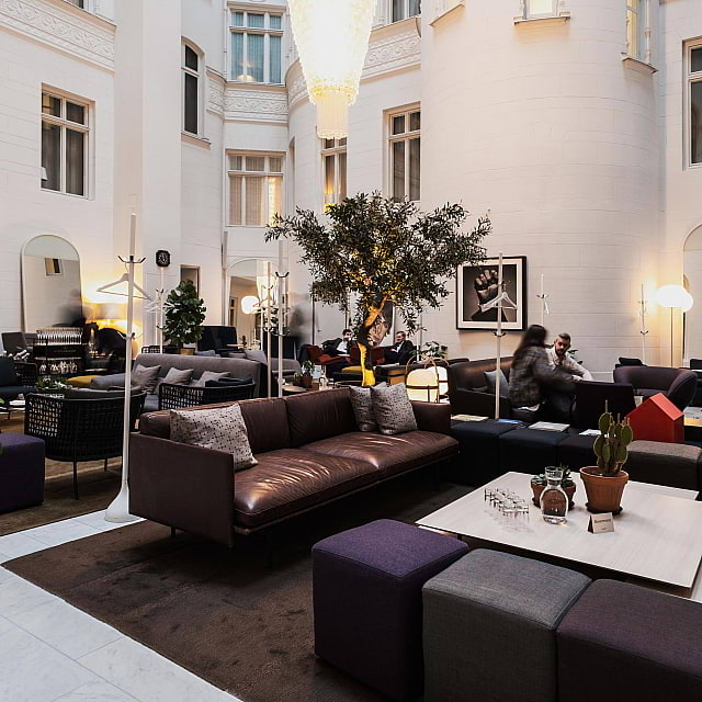 Nobis Guldbaren & Loungen