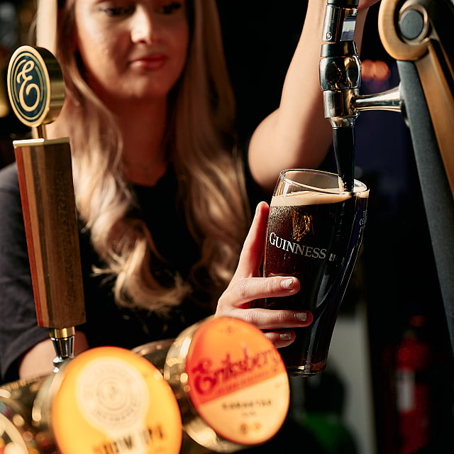 Ölhyttan Bar & Restaurang